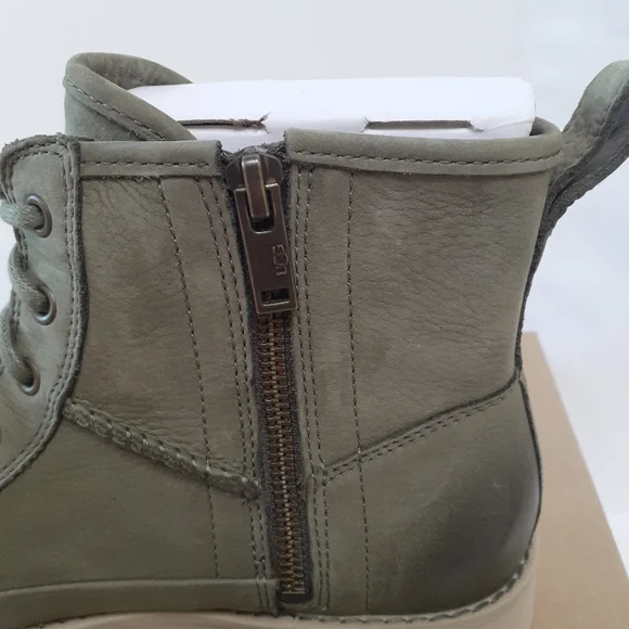 UGG Deconstructed Lace Boots Sz 8 - Picture 6 of 8